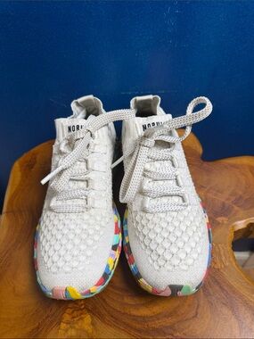 Women’s NOBULL White Wild Knit Running Sneakers Shoes Size 6.5